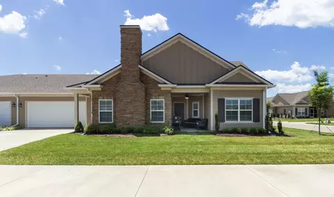 2411 Stonecenter Ln, Murfreesboro, TN 37128