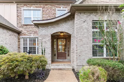 1047 St Hubbins Dr, Spring Hill, TN 37174