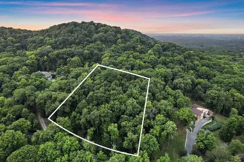 900 Otter Creek Rd, Nashville, TN 37220