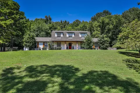 110 Stuart Dr, Hendersonville, TN 37075