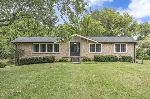 1210 Lipscomb Dr, Brentwood, TN 37027