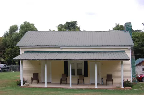 8470 Covington Rd, Eagleville, TN 37060 photo 2