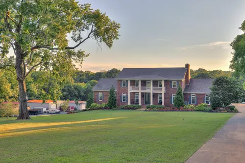 2021 Rocky Springs Ln, Nolensville, TN 37135
