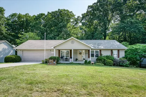 450 Southridge Cir, Crossville, TN 38555