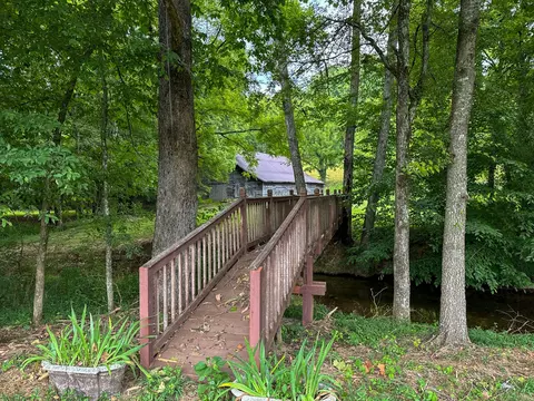 Exterior - 439 Appleton Rd, Five Points, TN 38457 photo 7 of 8