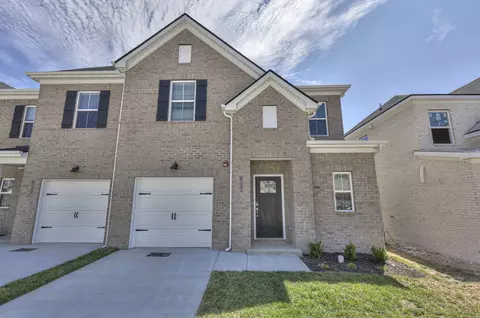 204 Douglas Bend Rd #1806, Gallatin, TN 37066