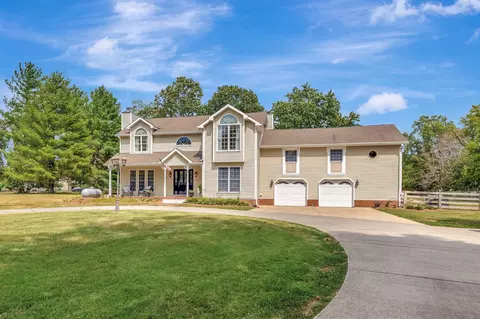 952 Rip Steele Rd, Columbia, TN 38401