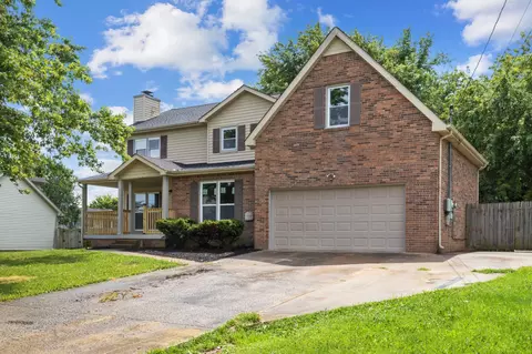 1212 Parkview Dr, Clarksville, TN 37042