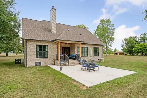 Exterior - 692 Peach Ave, Morrison, TN 37357 photo 6 of 11