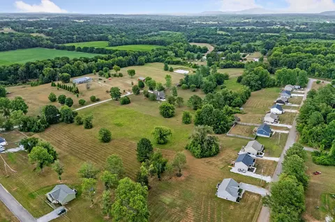 View/Area - 692 Peach Ave, Morrison, TN 37357 photo 4 of 13