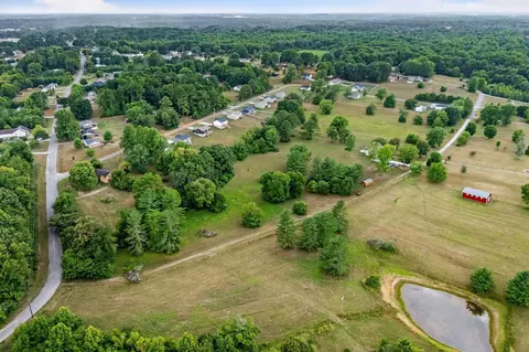 View/Area - 692 Peach Ave, Morrison, TN 37357 photo 6 of 13