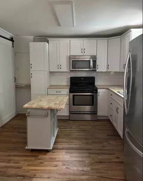 318 W 14th St, Columbia, TN 38401