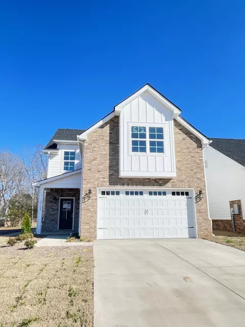 2105 Barringer Ln, Murfreesboro, TN 37128