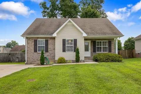 213 Clydesdale Ln, Springfield, TN 37172