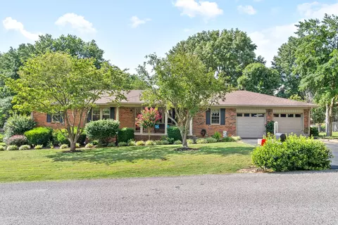 216 Mark Dr, Hopkinsville, KY 42240