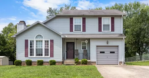 449 Bluff Dr, Clarksville, TN 37043