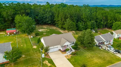 183 Pinewood Dr, Rock Spring, GA 30739 photo 3