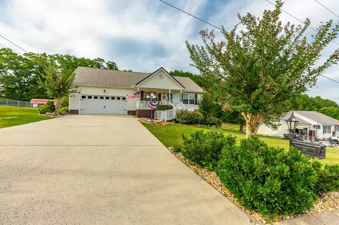 183 Pinewood Dr, Rock Spring, GA 30739 photo 2