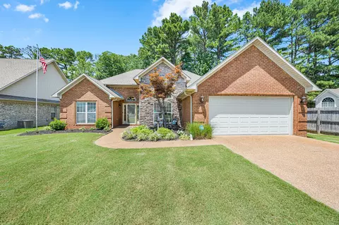 173 Executive Dr, Jackson, TN 38305 photo 1