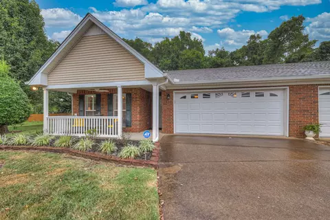 438 Forest Glen Cir, Murfreesboro, TN 37128