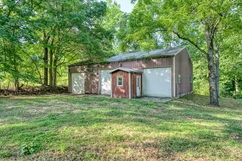 199 Lafayette School Rd, Baxter, TN 38544