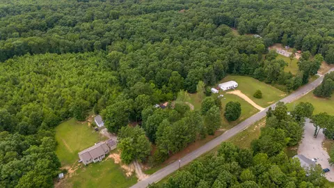 1665 Little Fish Trap Rd, Lawrenceburg, TN 38464