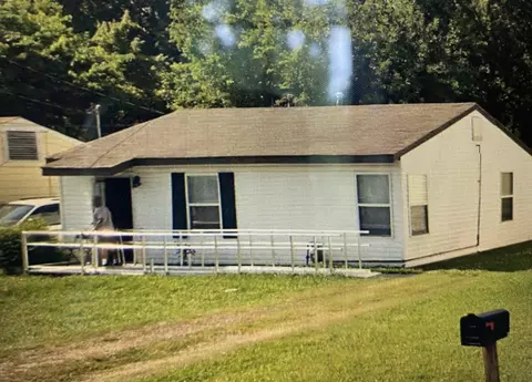 113 Idlewild St, Jackson, TN 38301 photo 1