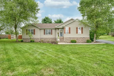 532 Imperial Dr, Sparta, TN 38583