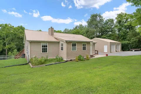 158 Swindle Rd, Lafayette, TN 37083