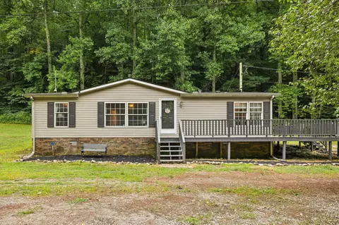 78 Austin Hollow Rd, Pleasant Shade, TN 37145