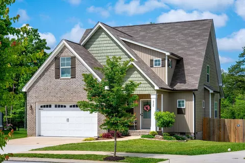 1746 Oakvale Dr, Chattanooga, TN 37421