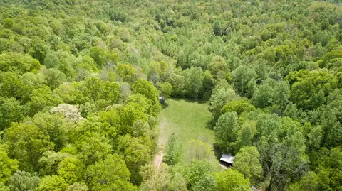 1120 Montgomery County Line Rd, Cunningham, TN 37052