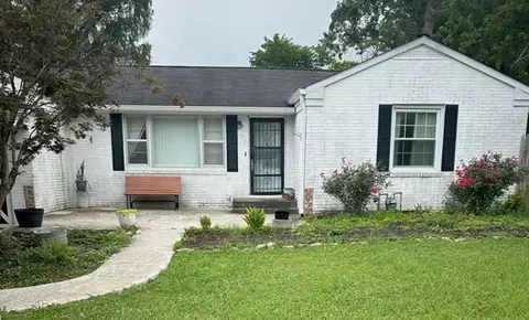 917 Mckellar Dr, Tullahoma, TN 37388
