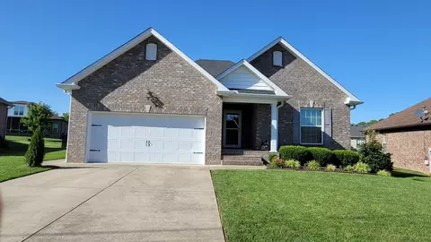 170 Avalon Dr, Gallatin, TN 37066