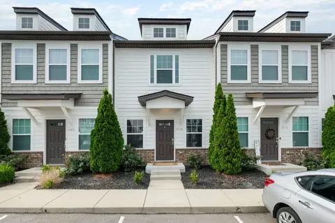 678 Bristol Creek Dr, Nashville, TN 37221