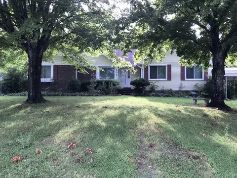 102 Austell Dr, Columbia, TN 38401