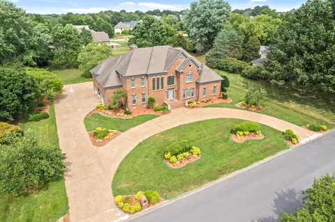 2874 Summer Lawn Dr, Clarksville, TN 37043