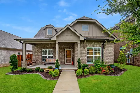 6010 Parkhaven Blvd, Hermitage, TN 37076