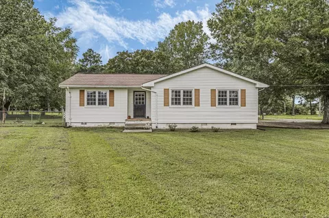 737 Sears Roebuck Rd, Tullahoma, TN 37388