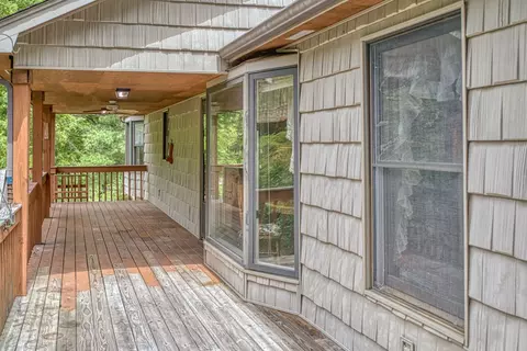 Exterior - 2139 Austin Bottom Rd, Baxter, TN 38544 photo 9 of 26