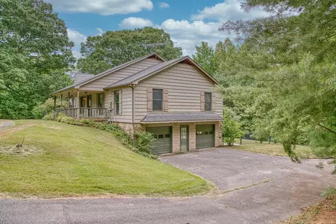 Exterior - 2139 Austin Bottom Rd, Baxter, TN 38544 photo 6 of 26
