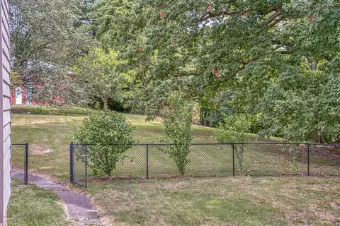 Exterior - 2139 Austin Bottom Rd, Baxter, TN 38544 photo 12 of 26