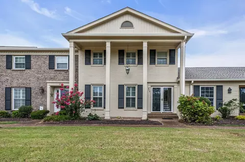 979 Todd Preis Dr, Nashville, TN 37221