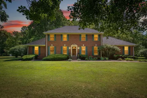 2015 Cedarmont Dr, Franklin, TN 37067
