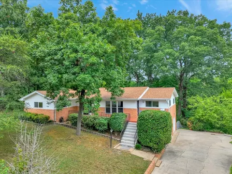 805 Mount Belvoir Dr, Chattanooga, TN 37412