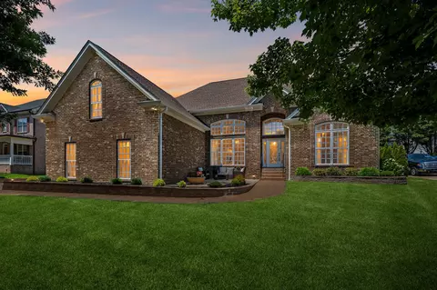 1026 St Hubbins Dr, Spring Hill, TN 37174
