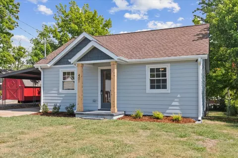 401 E 17th St, Columbia, TN 38401