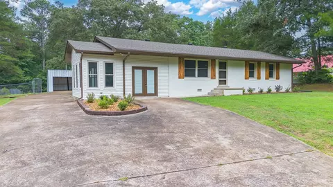 106 Old Pinson Rd, Jackson, TN 38301