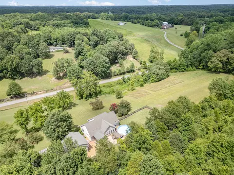 View/Area - 1024 Smith Thompson Rd, Bethpage, TN 37022 photo 7 of 10