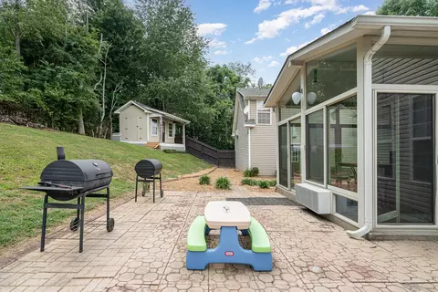 Exterior - 1024 Smith Thompson Rd, Bethpage, TN 37022 photo 8 of 13